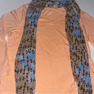 Women’s top & scarf Size XL